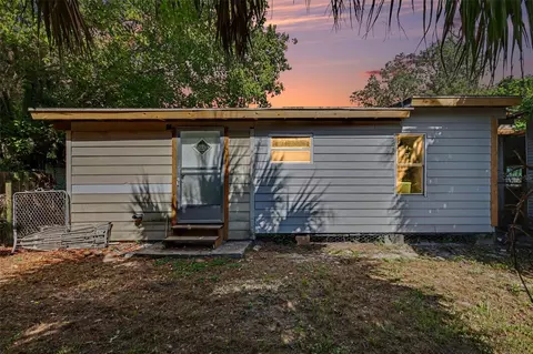 Exterior - 4030 N Lasso Ter, Hernando, FL 34442 photo 5 of 10