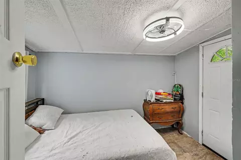Bedroom - 4030 N Lasso Ter, Hernando, FL 34442 photo 4 of 5