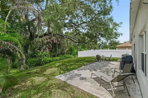Exterior - 13102 Early Run Ln, Riverview, FL 33578 photo 5 of 8