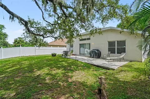 Exterior - 13102 Early Run Ln, Riverview, FL 33578 photo 7 of 8