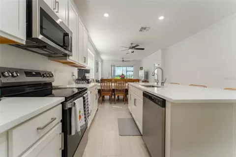 Kitchen - 12592 Lily Quartz Loop, Parrish, FL 34219 photo 5 of 6