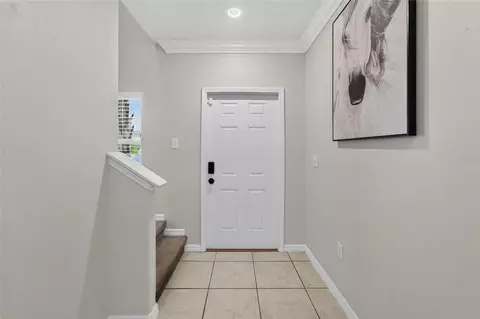 Entry Way - 5035 Sable Chime Dr, Wimauma, FL 33598 photo 2 of 5