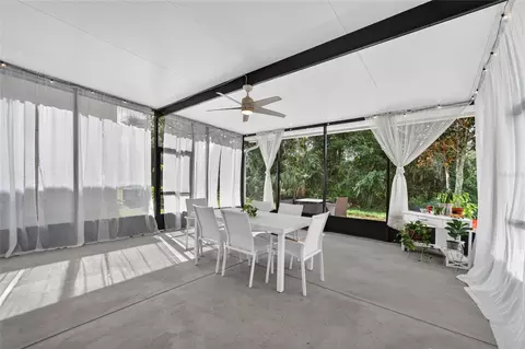 Exterior - 5035 Sable Chime Dr, Wimauma, FL 33598 photo 6 of 10