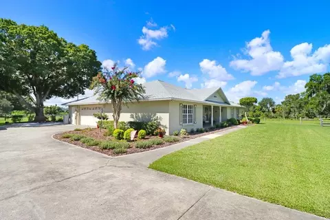Exterior - 13221 Tom Gallagher Rd, Dover, FL 33527 photo 12 of 29