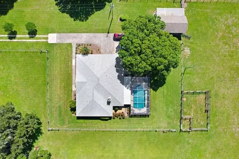 View/Area - 13221 Tom Gallagher Rd, Dover, FL 33527 photo 5 of 10