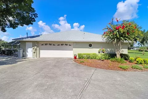Exterior - 13221 Tom Gallagher Rd, Dover, FL 33527 photo 5 of 29