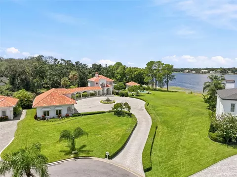 11104 Winthrop Way, Tampa, FL 33612