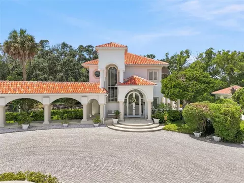 11104 Winthrop Way, Tampa, FL 33612