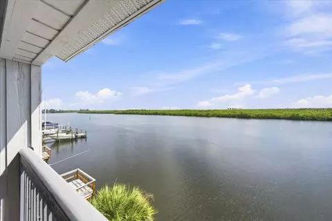 817 B Bahia Del Sol Dr #40, Ruskin, FL 33570