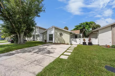 10318 Rosemount Dr, Tampa, FL 33624