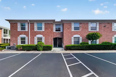 3585 41st Ter S #225, Saint Petersburg, FL 33711