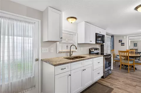 Kitchen - 2000 E Bay Dr #33, Largo, FL 33771 photo 2 of 4