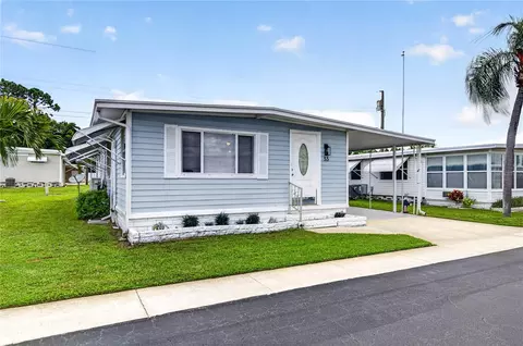 Exterior - 2000 E Bay Dr #33, Largo, FL 33771 photo 3 of 8