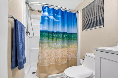Bath - 2000 E Bay Dr #33, Largo, FL 33771 photo 3 of 4