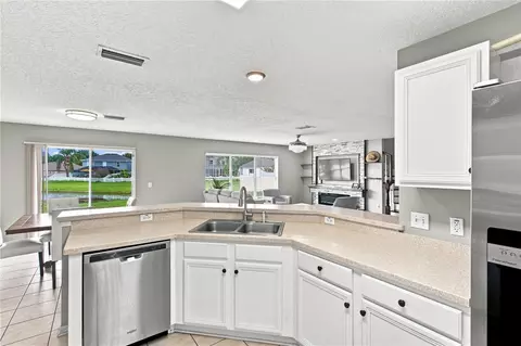 Kitchen - 10922 Subtle Trail Dr, Riverview, FL 33579 photo 4 of 4