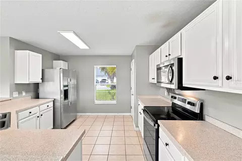 Kitchen - 10922 Subtle Trail Dr, Riverview, FL 33579 photo 2 of 4
