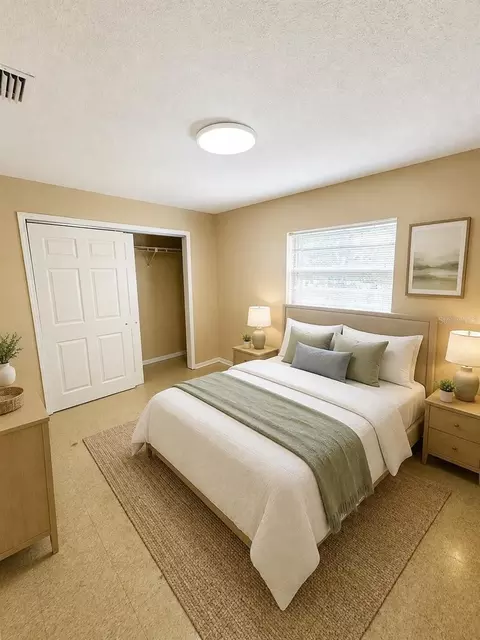 Bedroom - 5222 Bogdonoff Dr, Seffner, FL 33584 photo 2 of 2
