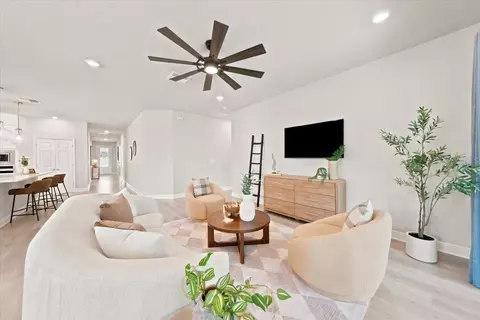 Living - 11756 Richmond Trl, Parrish, FL 34219 photo 2 of 3