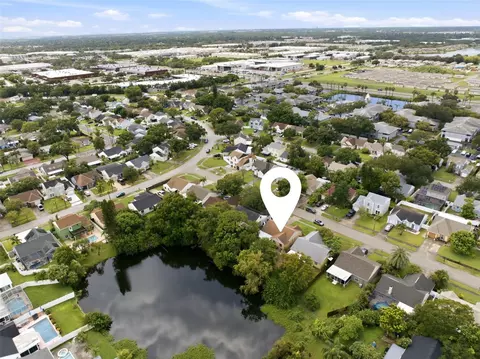 View/Area - 12151 76th St, Largo, FL 33773 photo 4 of 12