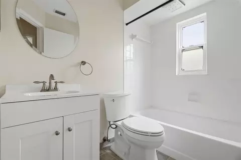 Bath - 12151 76th St, Largo, FL 33773 photo 2 of 2