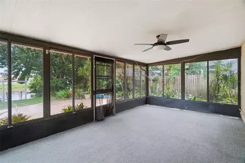 Exterior - 12151 76th St, Largo, FL 33773 photo 2 of 9