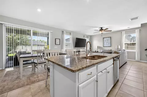 Kitchen - 11618 Gold Dust Ct, Riverview, FL 33579 photo 7 of 7