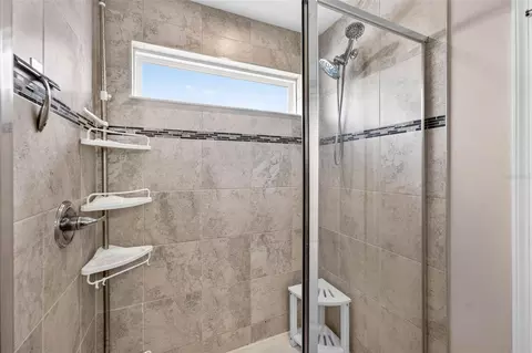 Bath - 11618 Gold Dust Ct, Riverview, FL 33579 photo 4 of 6