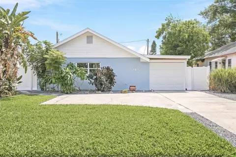 1811 49th St N, Saint Petersburg, FL 33710