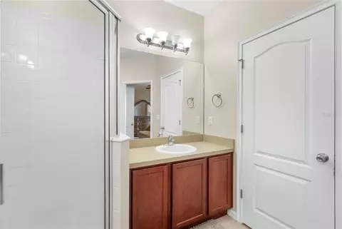 Bath - 1936 Compass Flower Way, Ocoee, FL 34761 photo 6 of 6