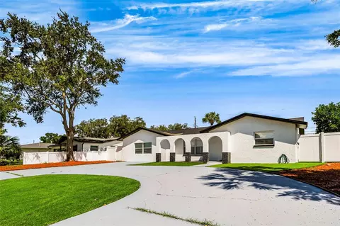 1077 40th Ave NE, Saint Petersburg, FL 33703