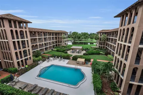 6100 Gulfport Blvd S #405, Gulfport, FL 33707