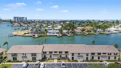 519 Plaza Seville Ct #39, Treasure Island, FL 33706