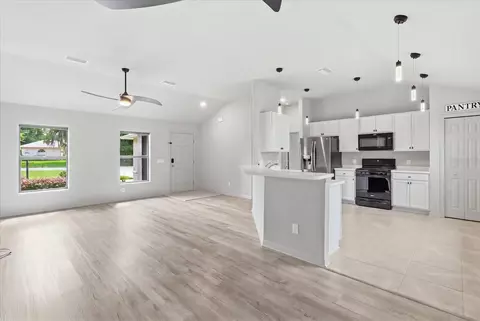 Living - 3200 N Canterbury Lake Dr, Hernando, FL 34442 photo 5 of 6