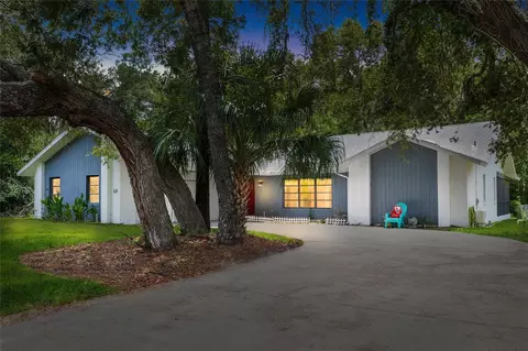 19 Hollyhock Ct, Homosassa, FL 34446