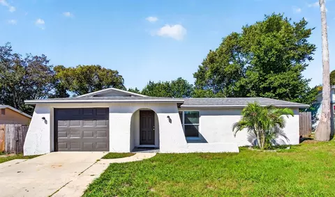 9831 Rainbow Ln, Port Richey, FL 34668