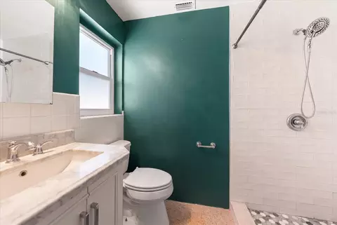 Bath - 1690 Pinehurst Rd, Dunedin, FL 34698 photo 3 of 5