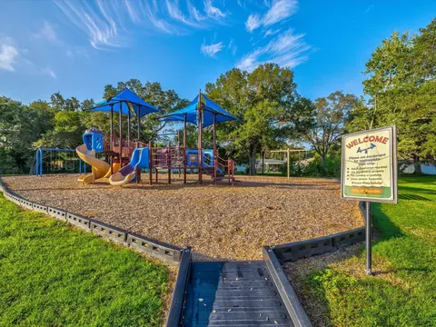 View/Area - 1690 Pinehurst Rd, Dunedin, FL 34698 photo 3 of 6