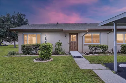 110 Gloucester Blvd #346, Sun City Center, FL 33573