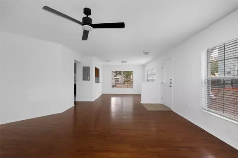 Living - 10931 Keys Gate Dr, Riverview, FL 33579 photo 3 of 8