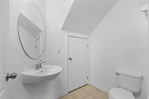 Bath - 10931 Keys Gate Dr, Riverview, FL 33579 photo 1 of 3