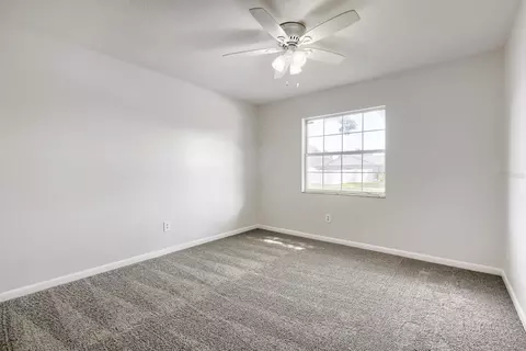Bedroom - 1418 Oak Valley Dr, Seffner, FL 33584 photo 4 of 4