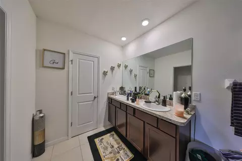 Bath - 10967 Carlton Fields Dr, Riverview, FL 33579 photo 3 of 3