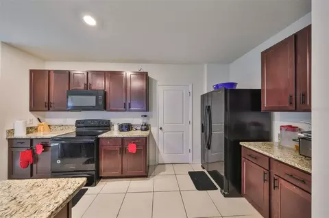 Kitchen - 10967 Carlton Fields Dr, Riverview, FL 33579 photo 3 of 3