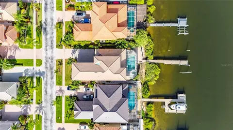 View/Area - 1231 Acappella Ln, Apollo Beach, FL 33572 photo 5 of 11