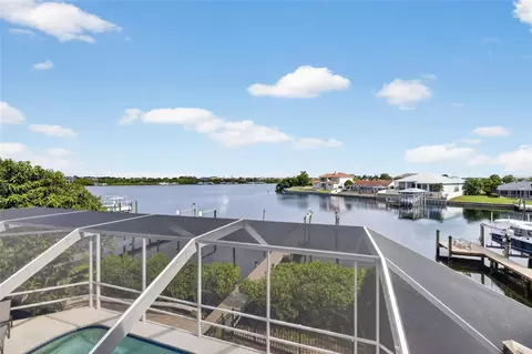 View/Area - 1231 Acappella Ln, Apollo Beach, FL 33572 photo 3 of 11