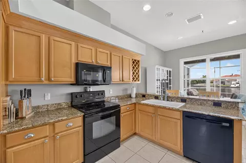 Kitchen - 1231 Acappella Ln, Apollo Beach, FL 33572 photo 7 of 8