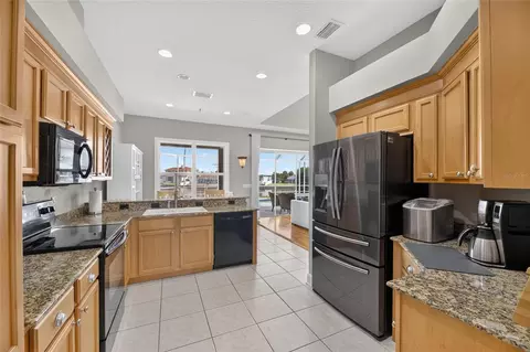 Kitchen - 1231 Acappella Ln, Apollo Beach, FL 33572 photo 8 of 8