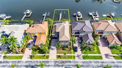 View/Area - 1231 Acappella Ln, Apollo Beach, FL 33572 photo 2 of 11