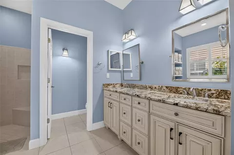 Bath - 1231 Acappella Ln, Apollo Beach, FL 33572 photo 1 of 6