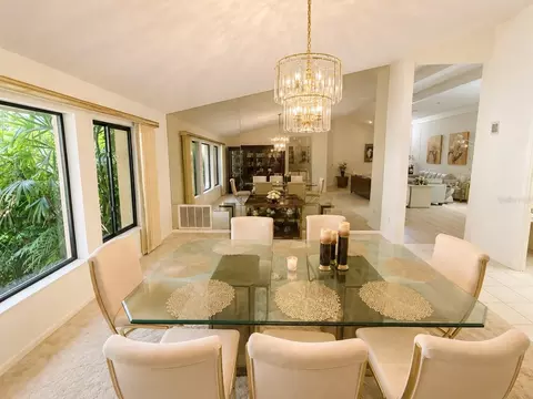 Dining - 6701 Pemberton View Dr, Seffner, FL 33584 photo 2 of 3